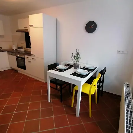 Creek Inn, Contactless Check-in Glanbrücken