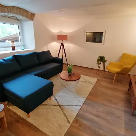 Creek Inn, Contactless Check-in Holiday home