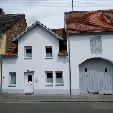 Creek Inn, Contactless Check-in 別荘 Glanbrücken